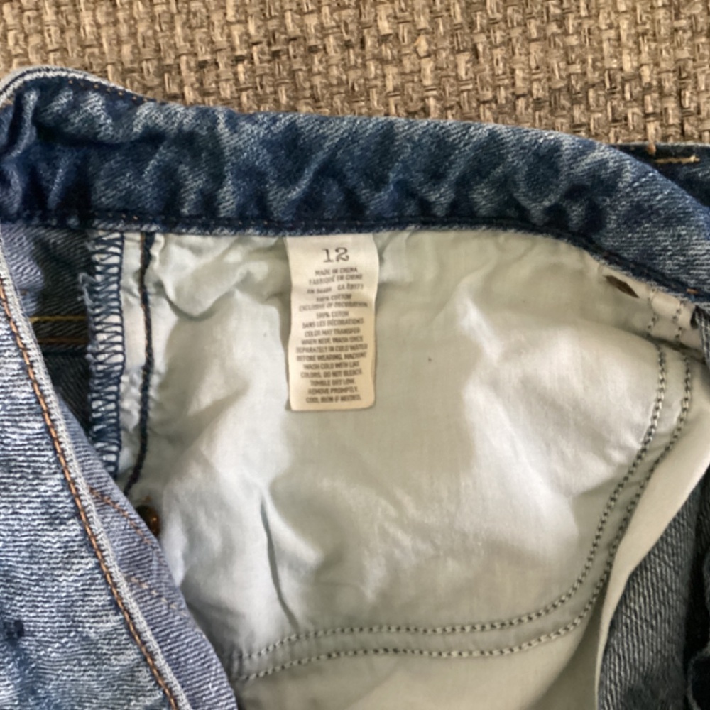 American Eagle jean shorts - Picture 3 of 3